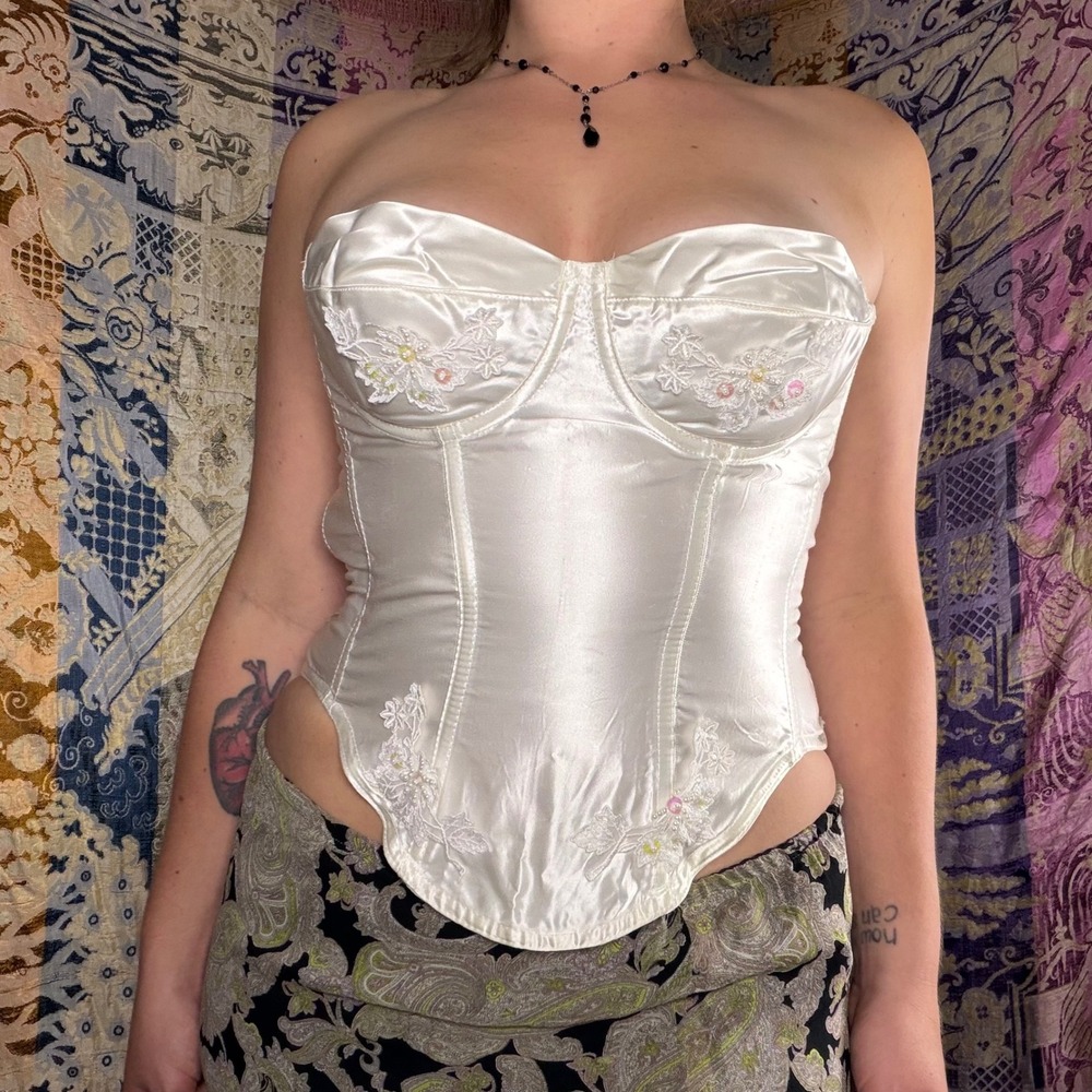 Vintage Ethereal White Satin Beaded Sequin Floral Embellished Boned Corset 34D